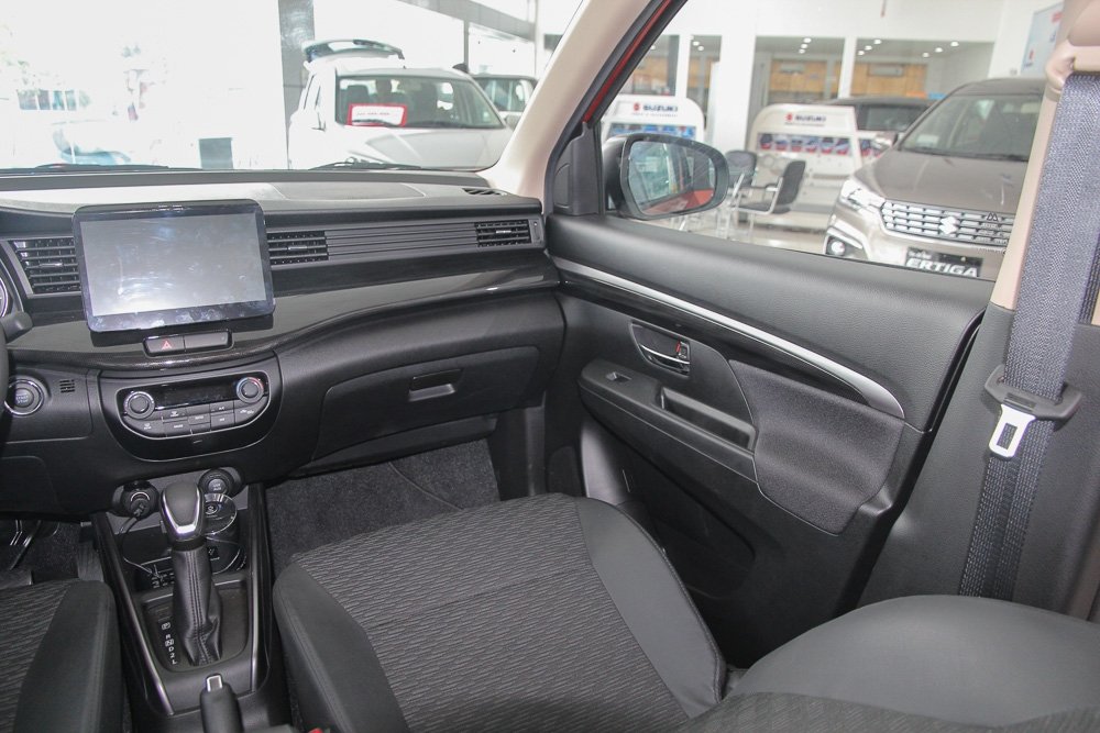 can canh tan binh suzuki xl7