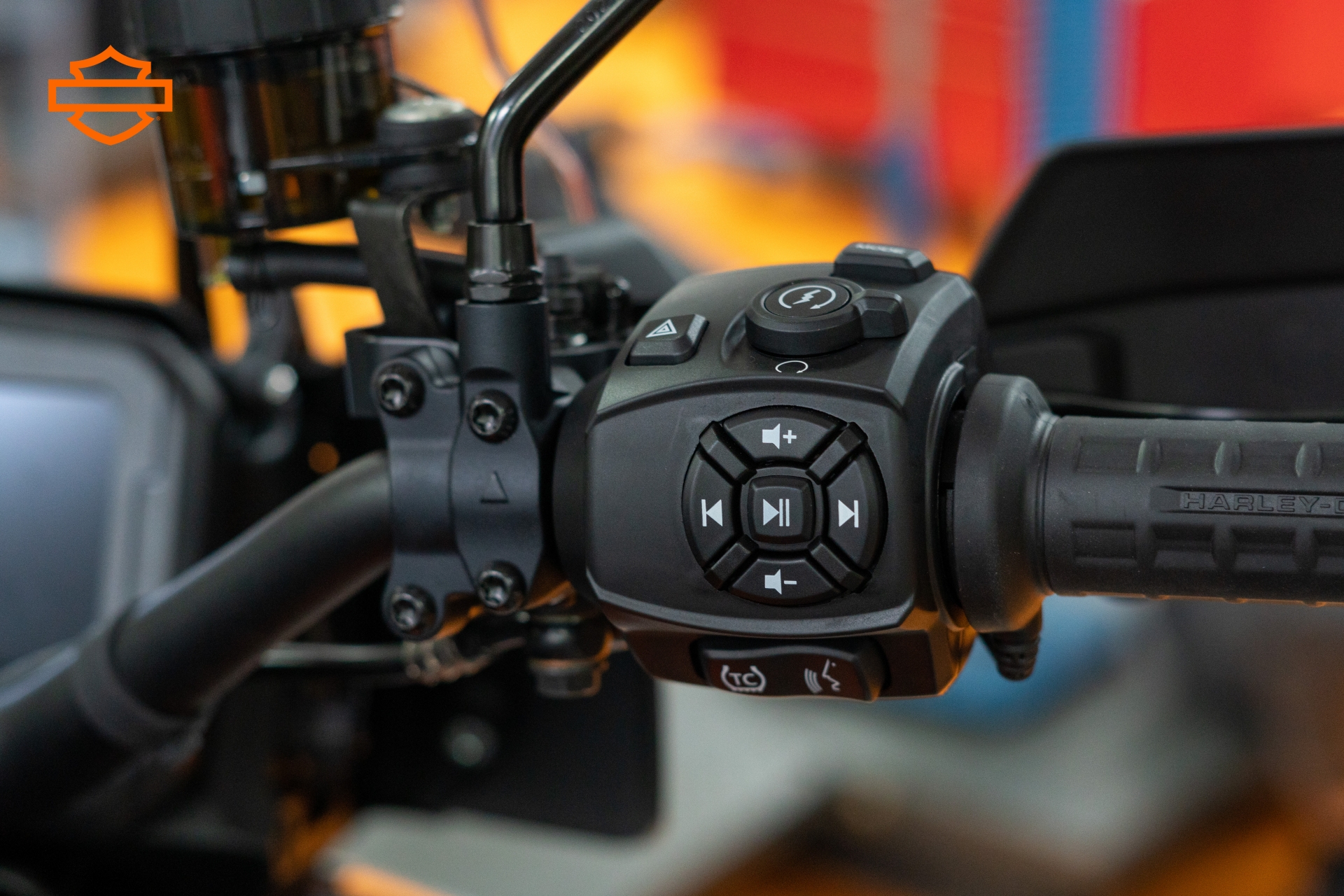 Mô tô Harley-Davidson Pan America ra mắt giá xấp xỉ 900 triệu đồng Mô tô Harley Davidson Pan America ra mắt giá xấp xỉ 900 triệu đồng