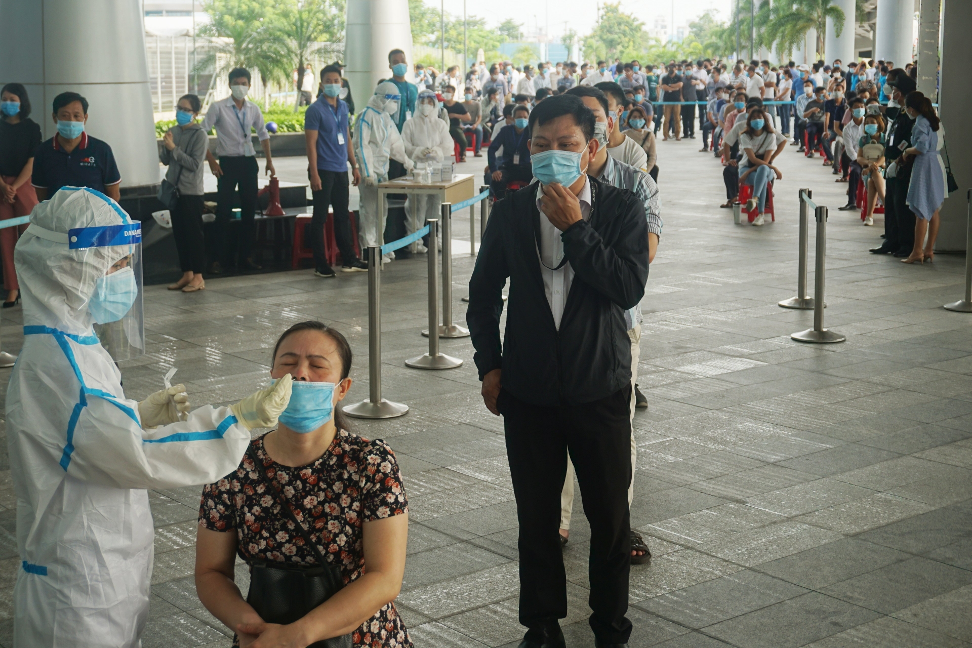 Chống dịch lần thứ 4: Đà Nẵng đã thần tốc hơn, dày dặn hơn Chống dịch lần thứ 4: Đà Nẵng đã thần tốc hơn, dày dặn hơn