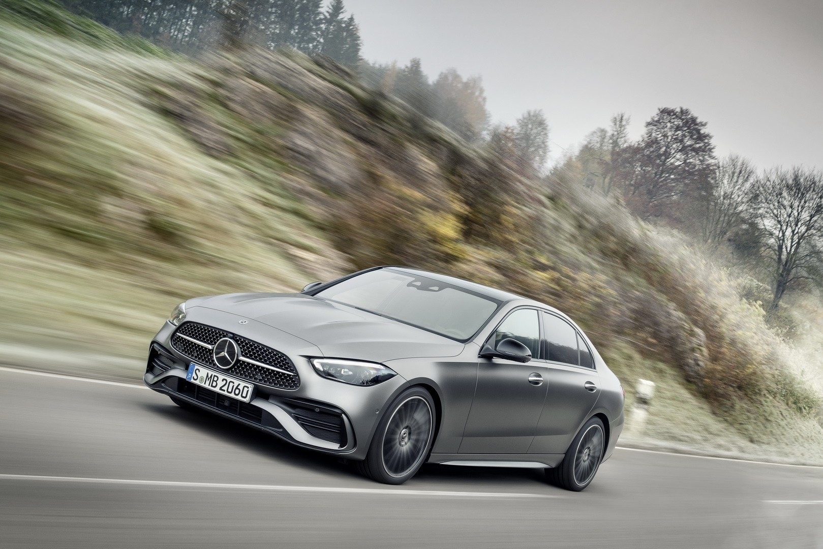 Mercedes công bố 3 gói tùy chọn cho C-Class 2022 tại Mỹ Mercedes công bố 3 gói tùy chọn cho C-Class 2022 tại Mỹ