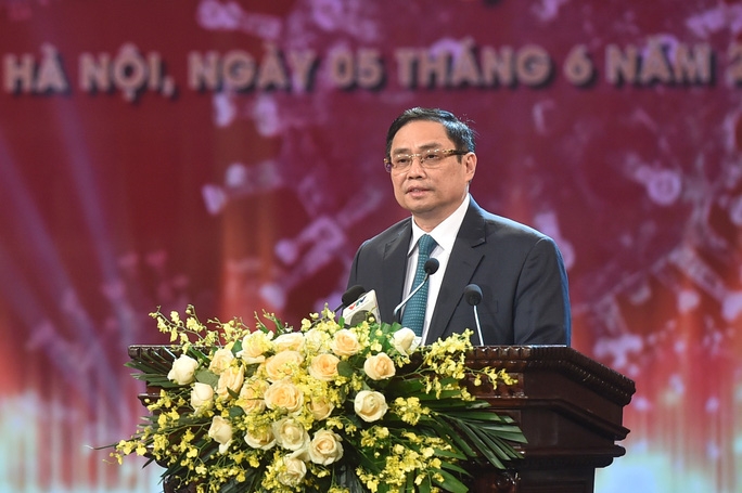 Chuyển 2.800 công nhân ra khỏi ổ dịch ở Bắc Giang Chuyển 2.800 công nhân ra khỏi ổ dịch ở Bắc Giang