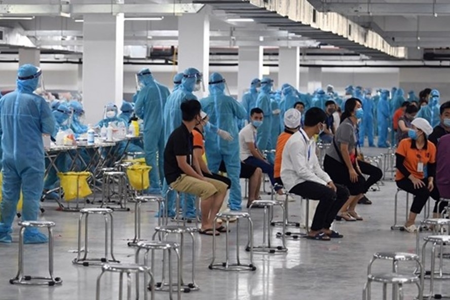 30.000 công nhân ở Bắc Giang sẽ được đưa về quê, ưu tiên phụ nữ đang mang thai 30.000 công nhân ở Bắc Giang sẽ được đưa về quê, ưu tiên phụ nữ đang mang thai