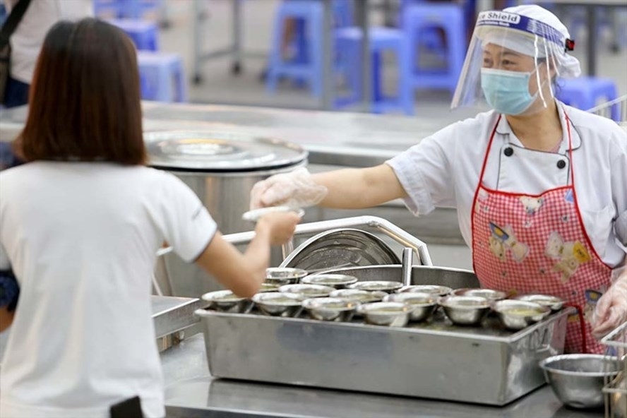 Điều kiện nào để công nhân ngoài tỉnh trở lại Bắc Giang làm việc? Điều kiện nào để công nhân ngoài tỉnh trở lại Bắc Giang làm việc?