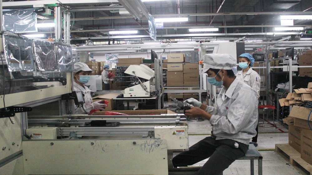 Gần 54.000 công nhân đi làm trở lại, thiết lập “luồng xanh” tạo điều kiện thuận lợi