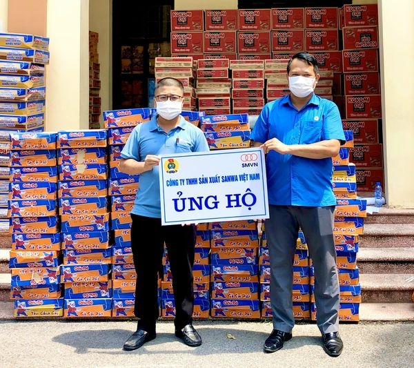 Duy trì “3 tại chỗ”, công nhân phấn khởi vì được công ty hỗ trợ 200.000 đồng/ngày