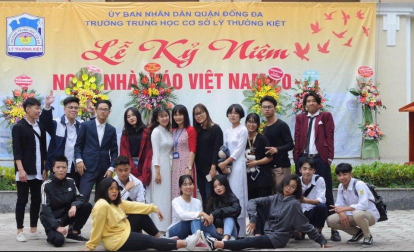 Cô giáo tận tâm với sự nghiệp giáo dục