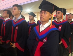 Bằng tốt nghiệp đại học sẽ không ghi tại chức hay chính quy