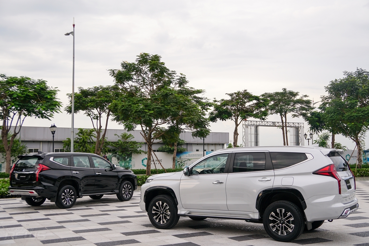 mitsubishi pajero sport 2020 chinh thuc co mat khong co so san va dong co xang