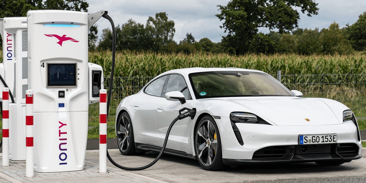 porsche taycan duoc ra mat tai viet nam vao ngay 1010