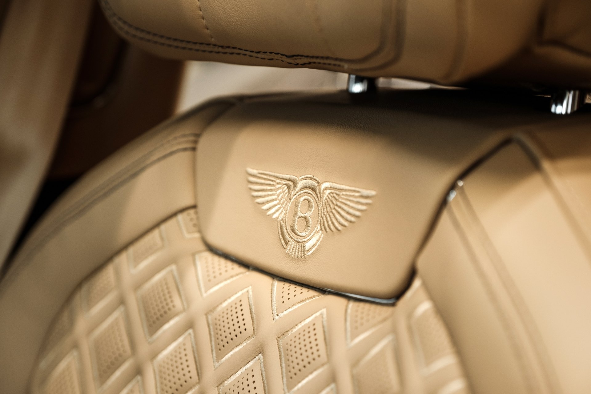 can canh sieu sang bentley flying spur 2020 first edition gia 30 ty dong