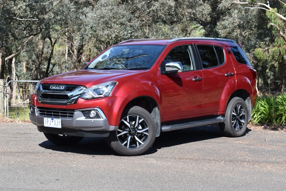 suzuki va isuzu tang truong doanh so bat chap thi truong lao doc