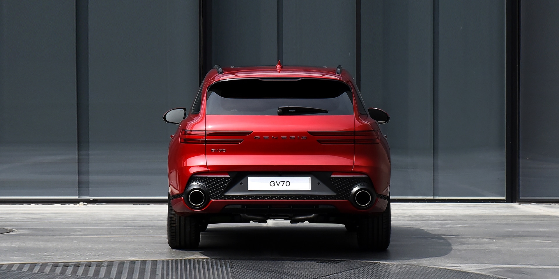 genesis gv70 doi thu moi cua mercedes benz glc