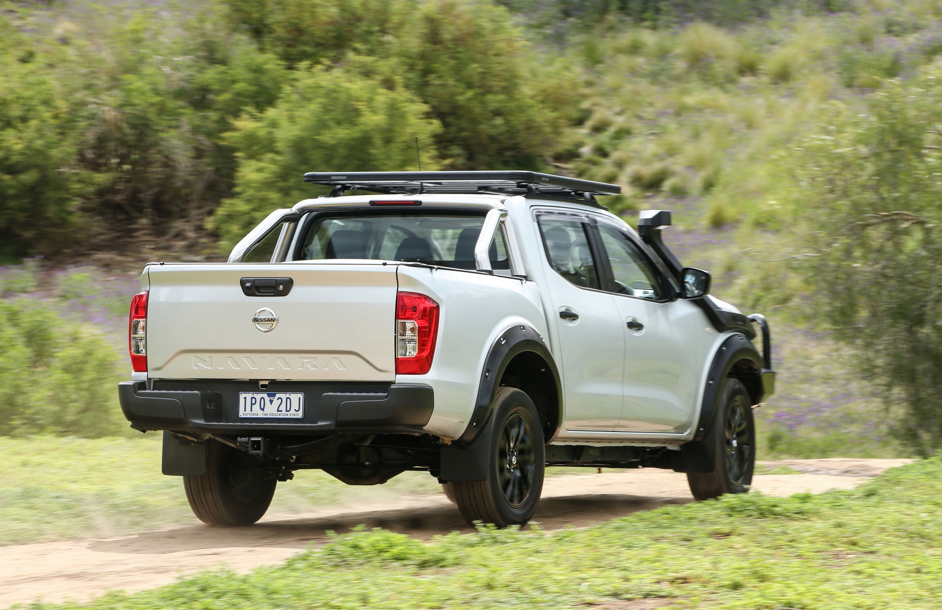 Nissan Navara 2021 ra mắt Nissan Navara 2021 ra mắt