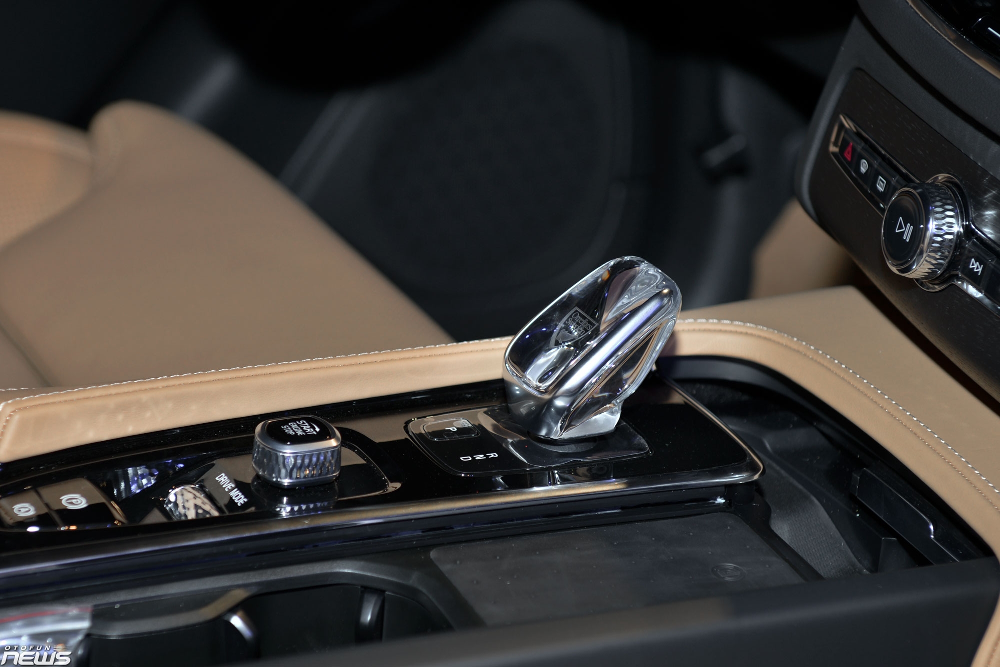 Xe sang Volvo S60 và XC90 T8 Recharge ra mắt khách hàng phía Bắc Xe sang Volvo S60 và XC90 T8 Recharge ra mắt khách hàng phía Bắc