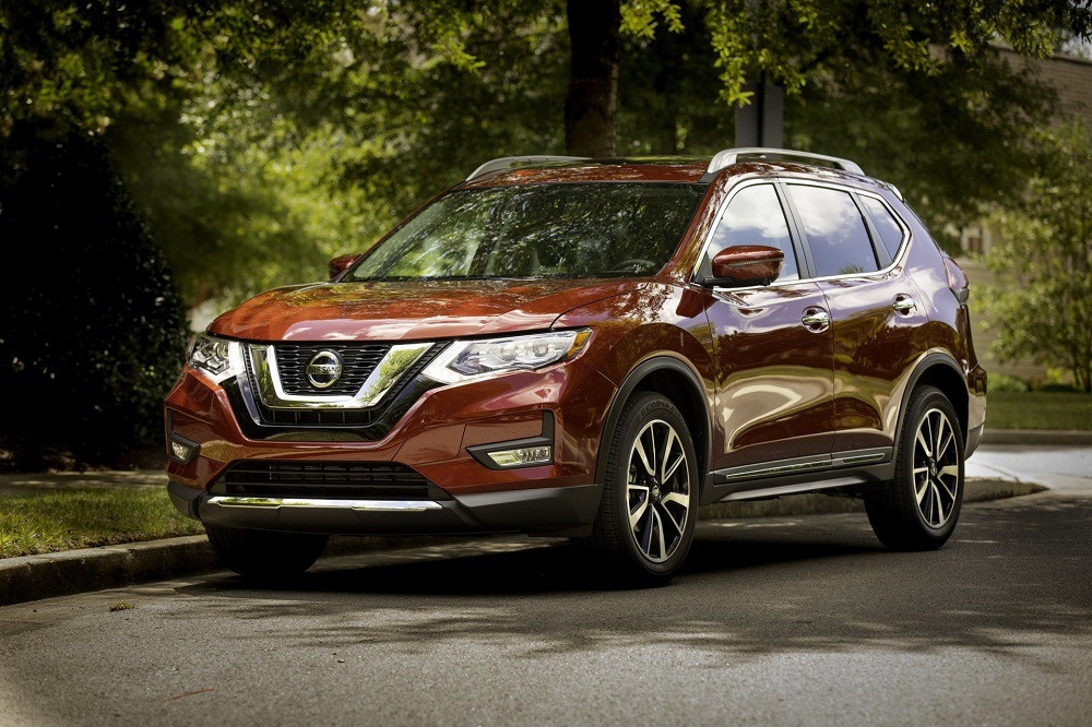 Nissan cho khách chạy thử Toyota RAV4 để bán X-Trail Nissan cho khách chạy thử Toyota RAV4 để bán X-Trail