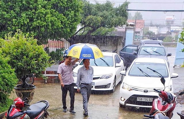 “Đi chống bão mà giống đi du lịch” “Đi chống bão mà giống đi du lịch”