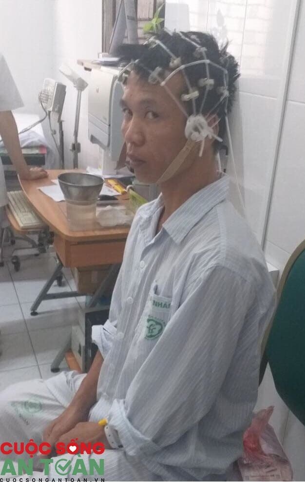 TS.BS. Nguyễn Trung Nguyên: “Nhiễm độc thiếc có thể xảy ra từ lâu rồi” TS.BS. Nguyễn Trung Nguyên: “Nhiễm độc thiếc có thể xảy ra từ lâu rồi”