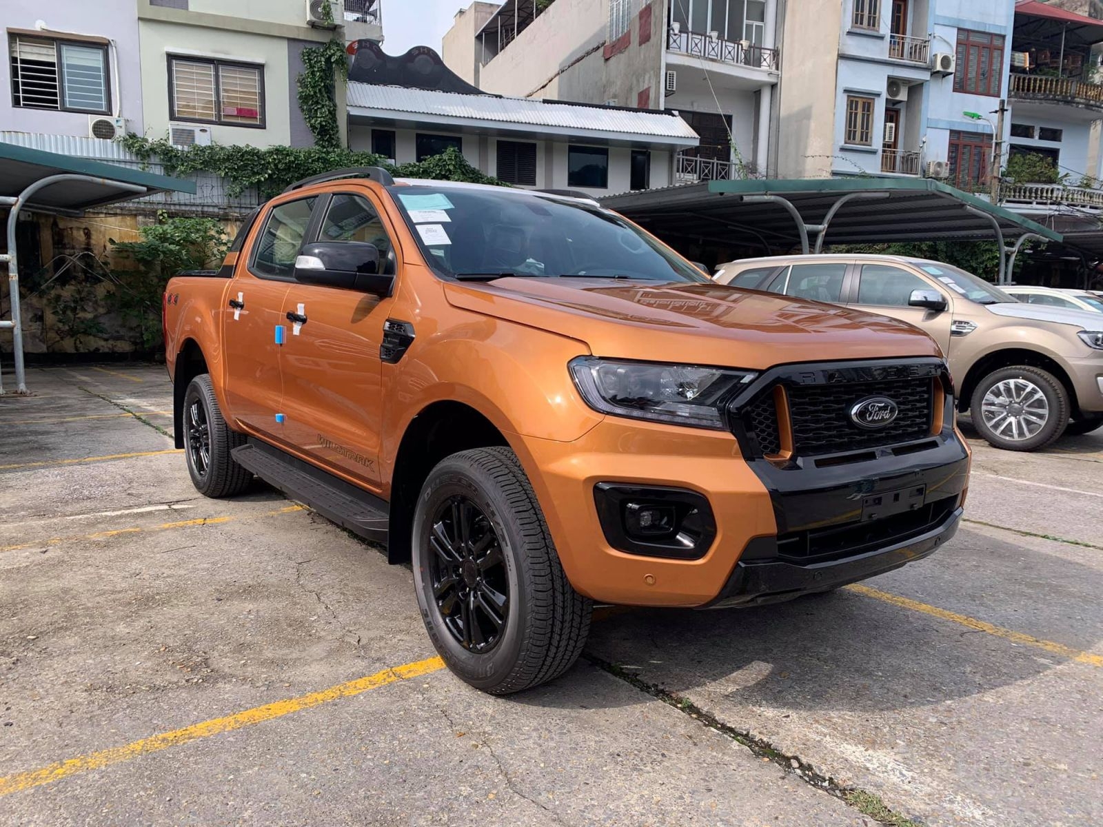 Ford Ranger Wildtrak 2021 về Việt Nam, bị cắt đi nhiều trang bị an toàn