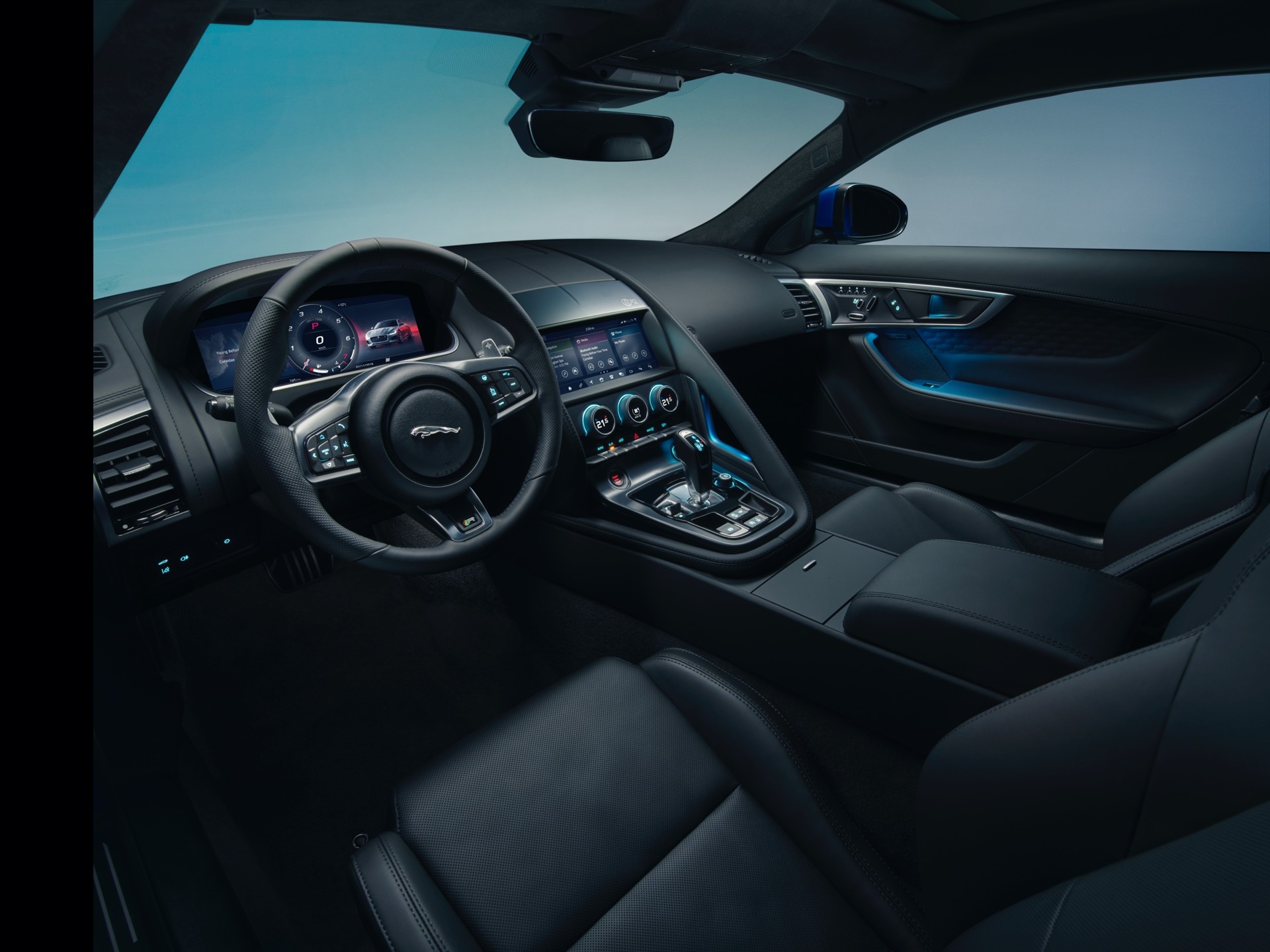 jaguar gioi thieu f type phien ban nang cap