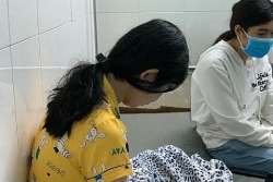 Kiểm điểm học sinh công khai trước toàn trường, có nên không?