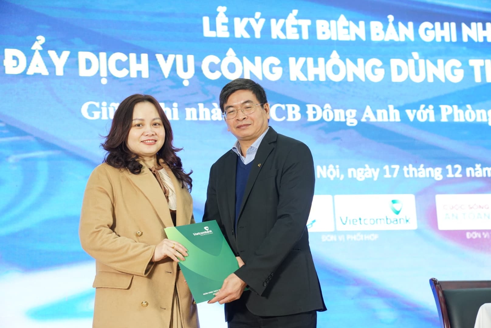 Thúc đẩy dịch vụ công không tiền mặt trong ngành Giáo dục Thúc đẩy dịch vụ công không tiền mặt trong ngành Giáo dục