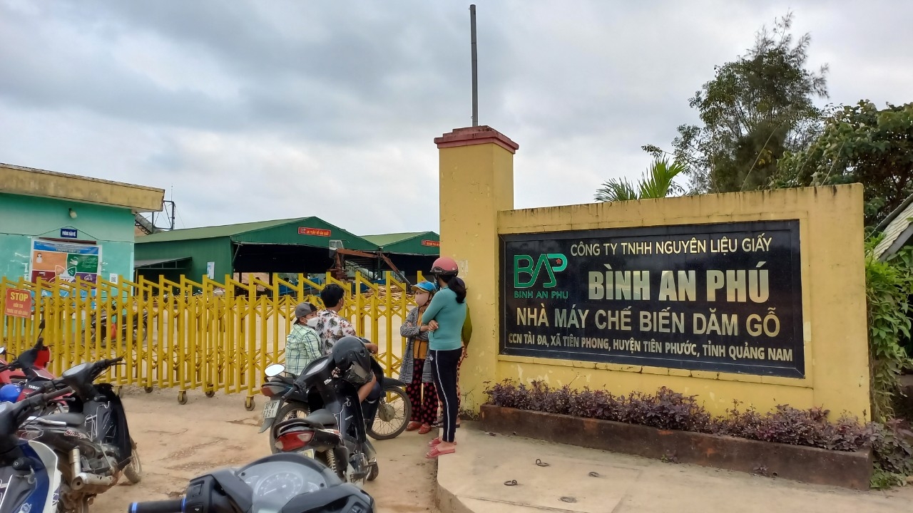 LĐLĐ huyện Tiên Phước viếng hương nữ công nhân tử vong do cuốn vào đường truyền