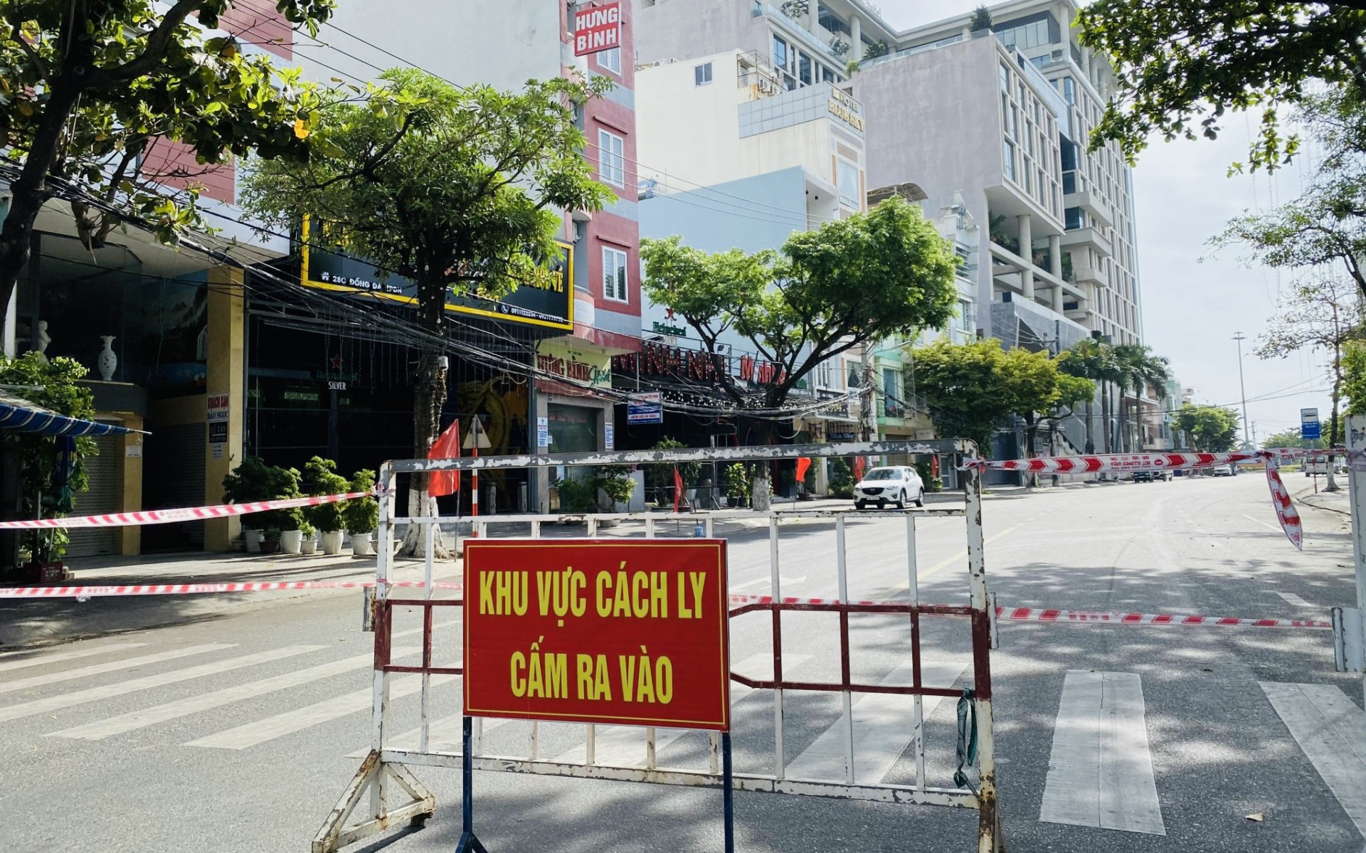 Đà nẵng phát hiện thêm 2 ca dương tính mới, hàng quán bán mang về Đà nẵng phát hiện thêm 2 ca dương tính mới, hàng quán bán mang về