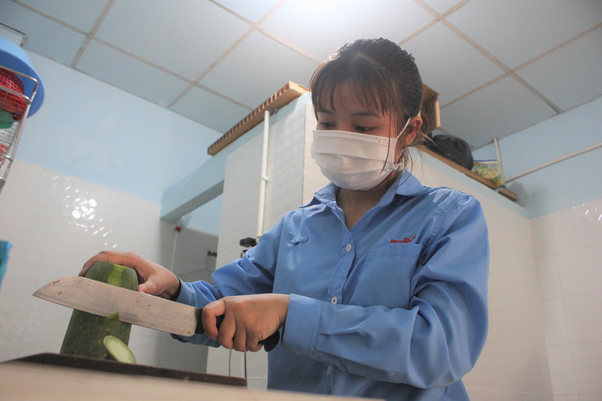 Công nhân trong khu giãn cách đồng lòng chống dịch Công nhân trong khu giãn cách đồng lòng chống dịch