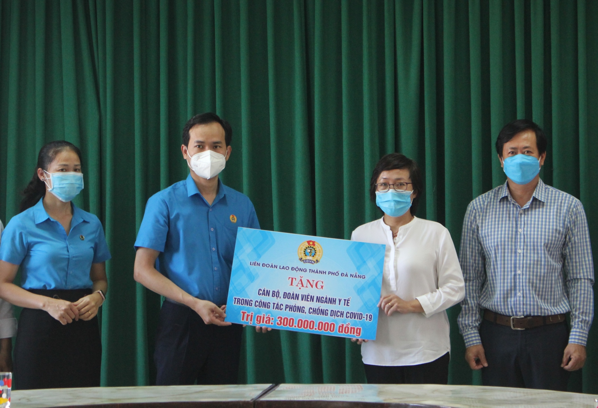LĐLĐ thành phố Đà Nẵng động viên tuyến đầu chống dịch LĐLĐ thành phố Đà Nẵng động viên tuyến đầu chống dịch