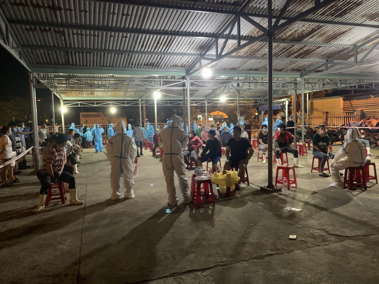 Cảng cá lớn nhất Đà Nẵng tạm dừng hoạt động do liên quan đến ca Covid-19 tại Quảng Ngãi Cảng cá lớn nhất Đà Nẵng tạm dừng hoạt động do liên quan đến ca Covid-19 tại Quảng Ngãi