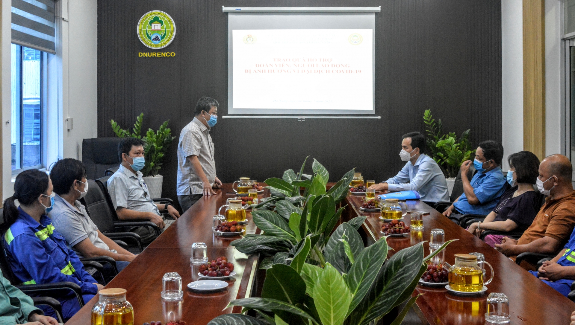 Đà Nẵng: Trao hỗ trợ cho đoàn viên, người lao động thuộc diện F1, F2 Đà Nẵng: Trao hỗ trợ cho đoàn viên, người lao động thuộc diện F1, F2