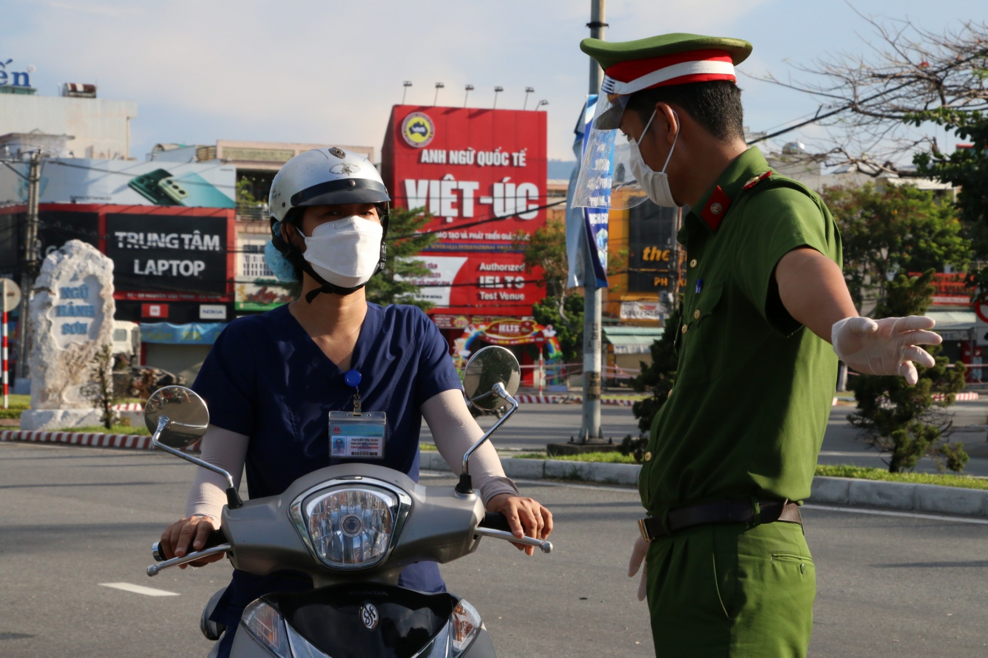 Tiếp tục 10 ngày 
