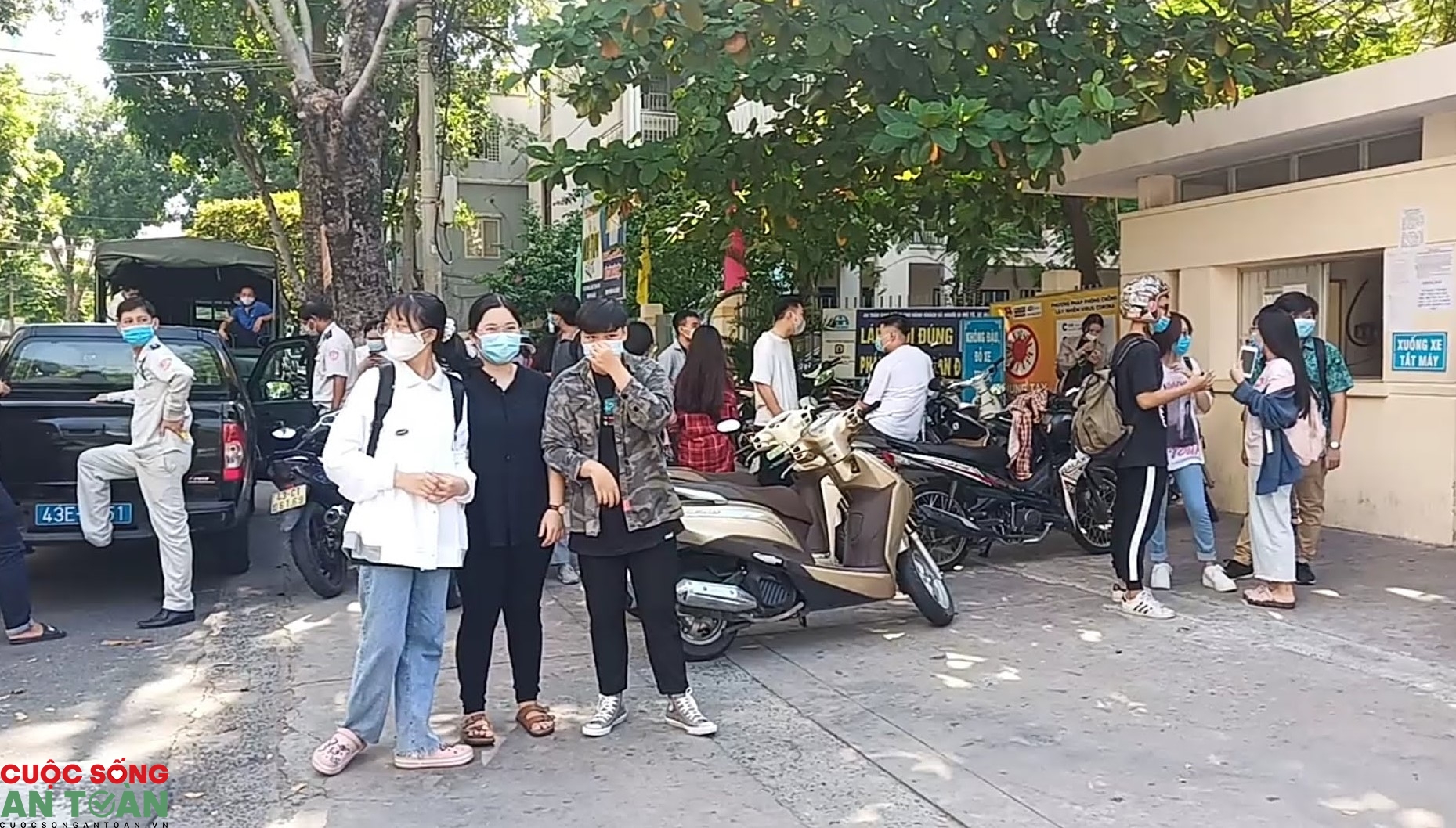 Đà Nẵng: Nhiều phụ huynh và con em người lao động sẵn sàng trước kỳ thi tốt nghiệp Đà Nẵng: Nhiều phụ huynh và con em người lao động sẵn sàng trước kỳ thi tốt nghiệp