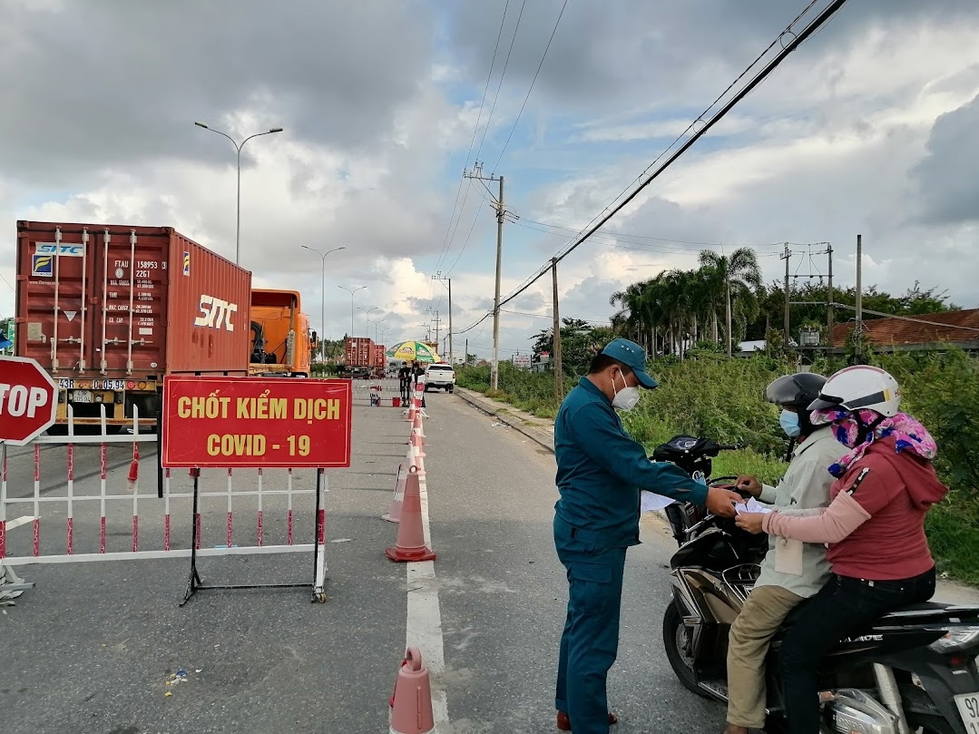 Người dân vui vẻ khi được trở về quê sau thời gian dài mắc kẹt tại Đà Nẵng