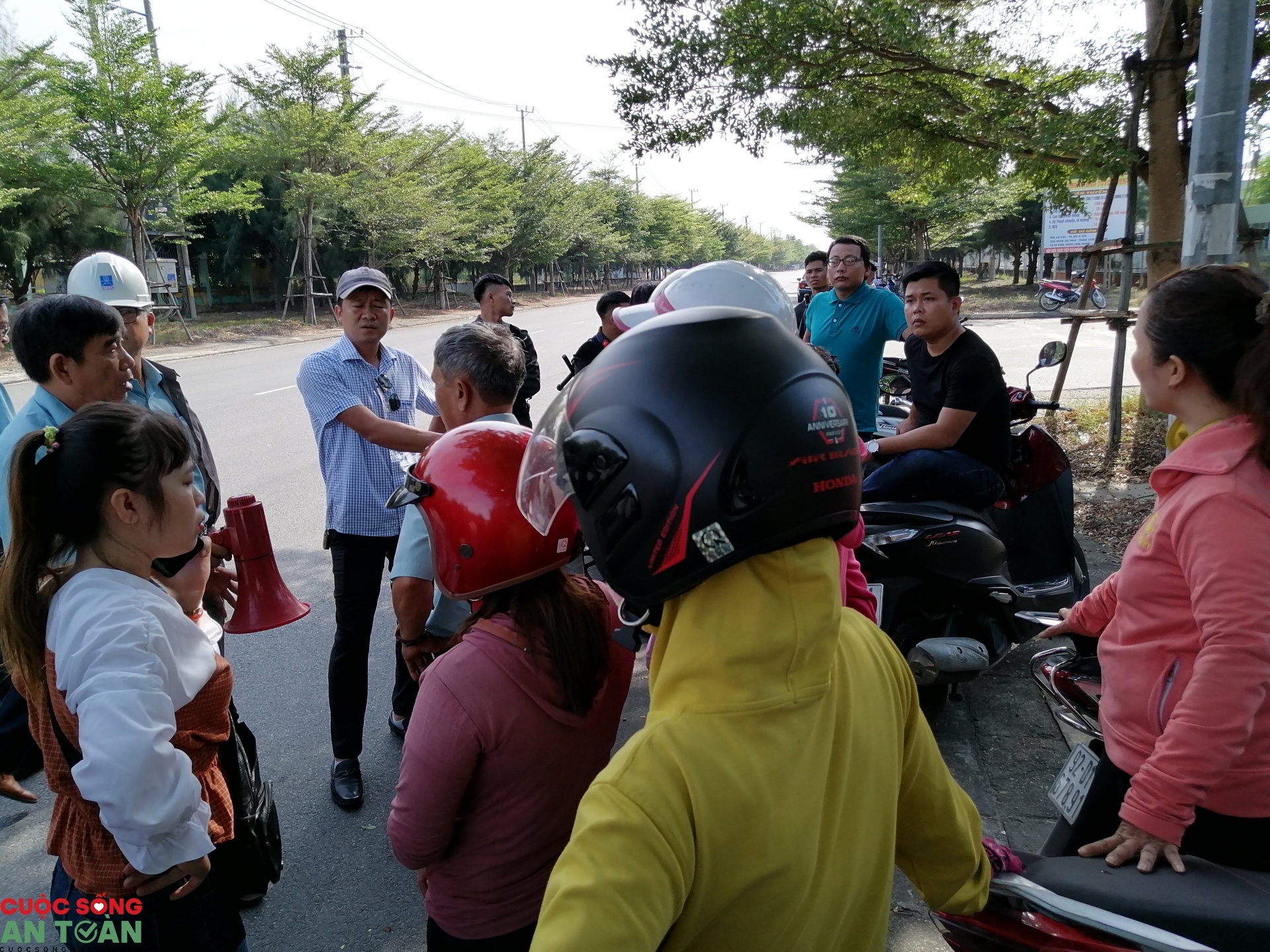 Vụ Công ty May Minh Hoàng 2 nợ BHXH: Luật sư tư vấn cách để NLĐ đòi lại quyền lợi