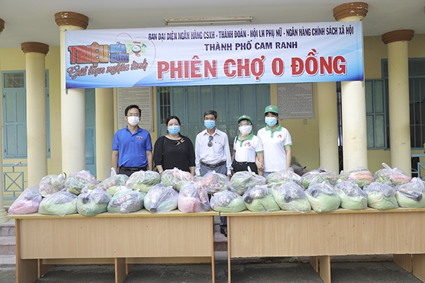 Ngân hàng Chính sách xã hội Việt Nam:Chung tay cùng Chính phủ và cộng đồng phòng, chống dịch COVID-19 Chung tay cùng Chính phủ và cộng đồng phòng, chống dịch Covid-19