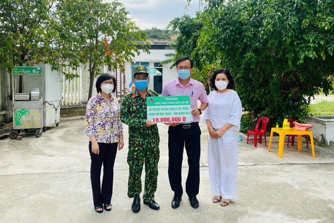 Ngân hàng Chính sách xã hội Việt Nam:Chung tay cùng Chính phủ và cộng đồng phòng, chống dịch COVID-19 Chung tay cùng Chính phủ và cộng đồng phòng, chống dịch Covid-19