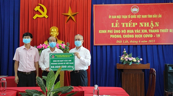 Ngân hàng Chính sách xã hội Việt Nam:Chung tay cùng Chính phủ và cộng đồng phòng, chống dịch COVID-19 Chung tay cùng Chính phủ và cộng đồng phòng, chống dịch Covid-19