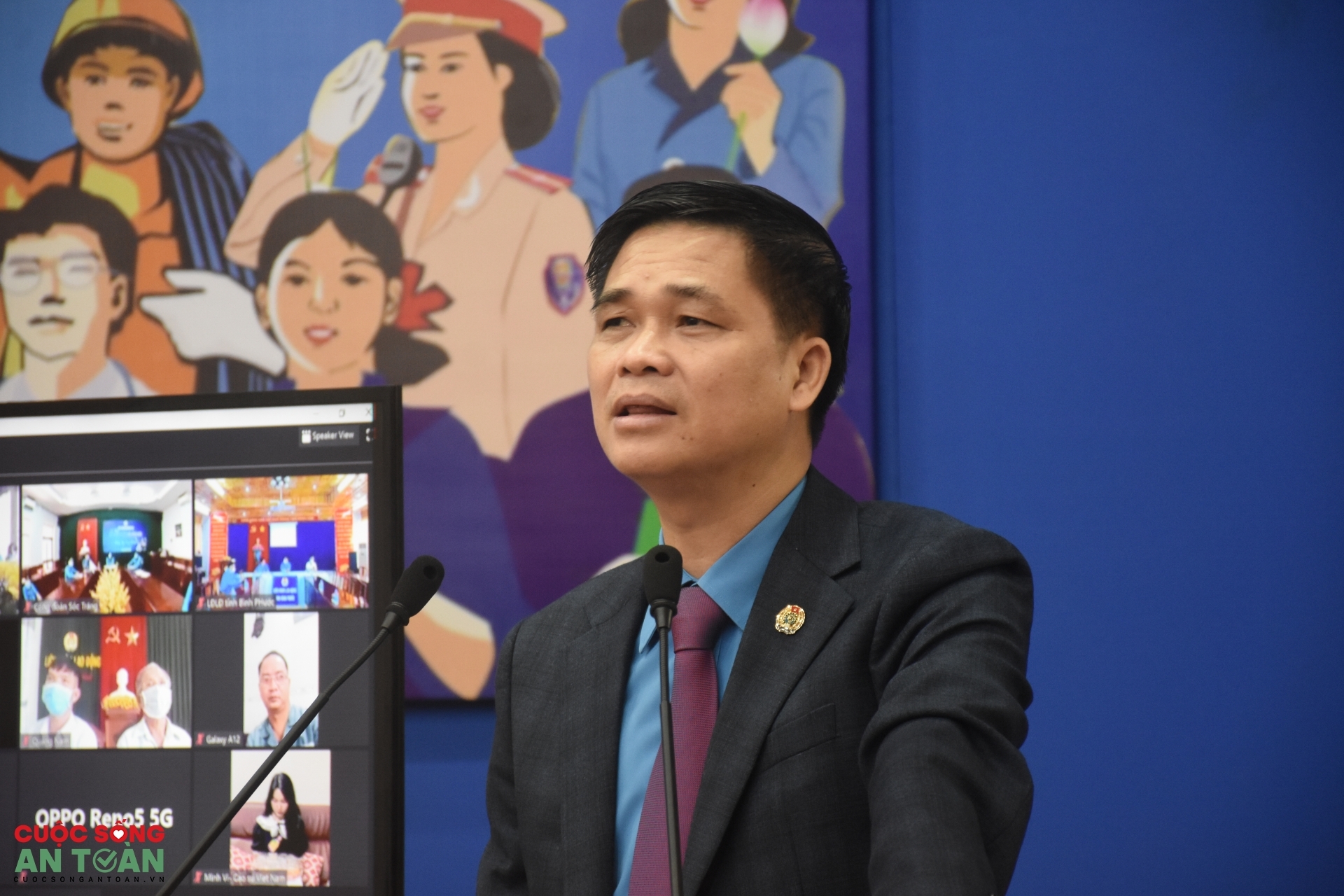 Vietcombank hỗ trợ doanh nghiệp, đồng hành với người lao động