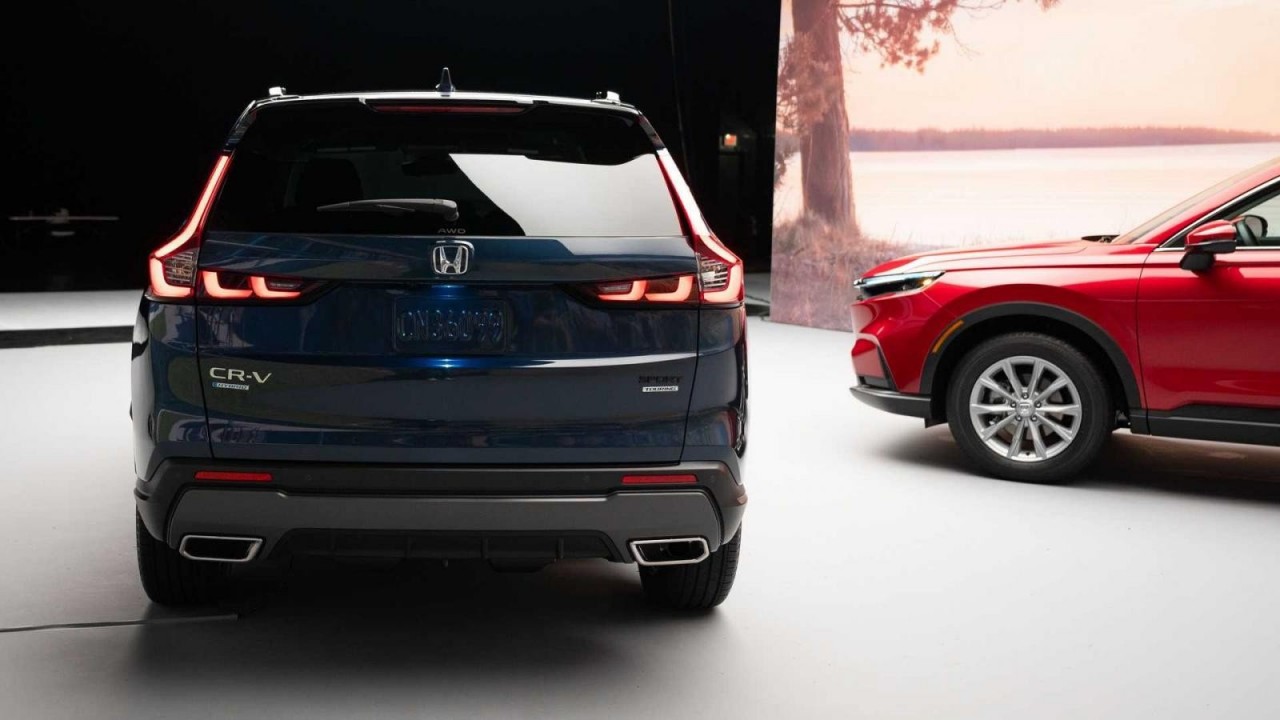 Honda CR-V 2023 ra mắt, nội thất giống với Civic Honda CR-V 2023 ra mắt, nội thất giống với Civic