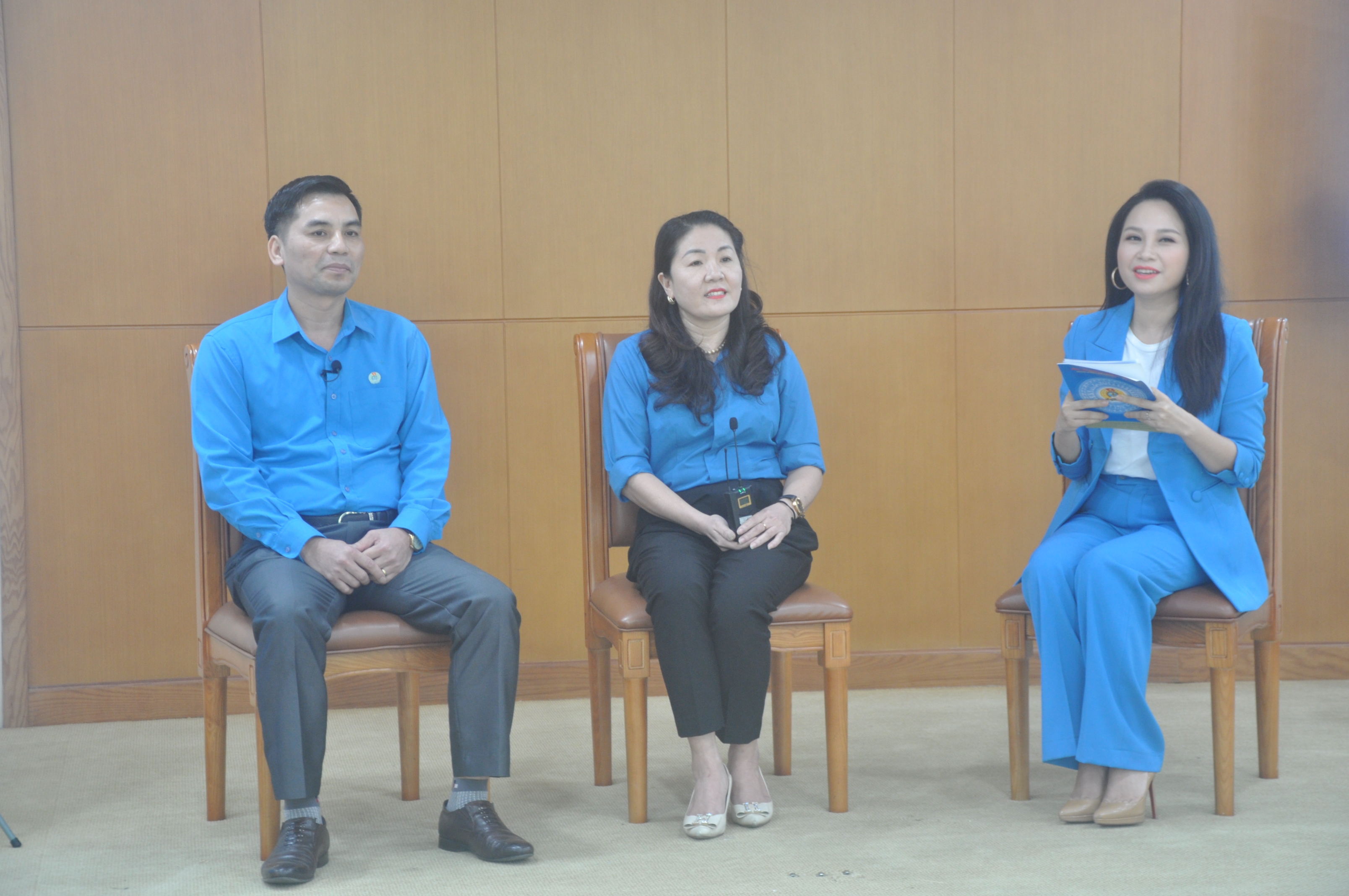 Ông Trần Thanh Hải: “Yêu nước trong lúc này là lao động sáng tạo” Ông Trần Thanh Hải: “Yêu nước trong lúc này là lao động sáng tạo”