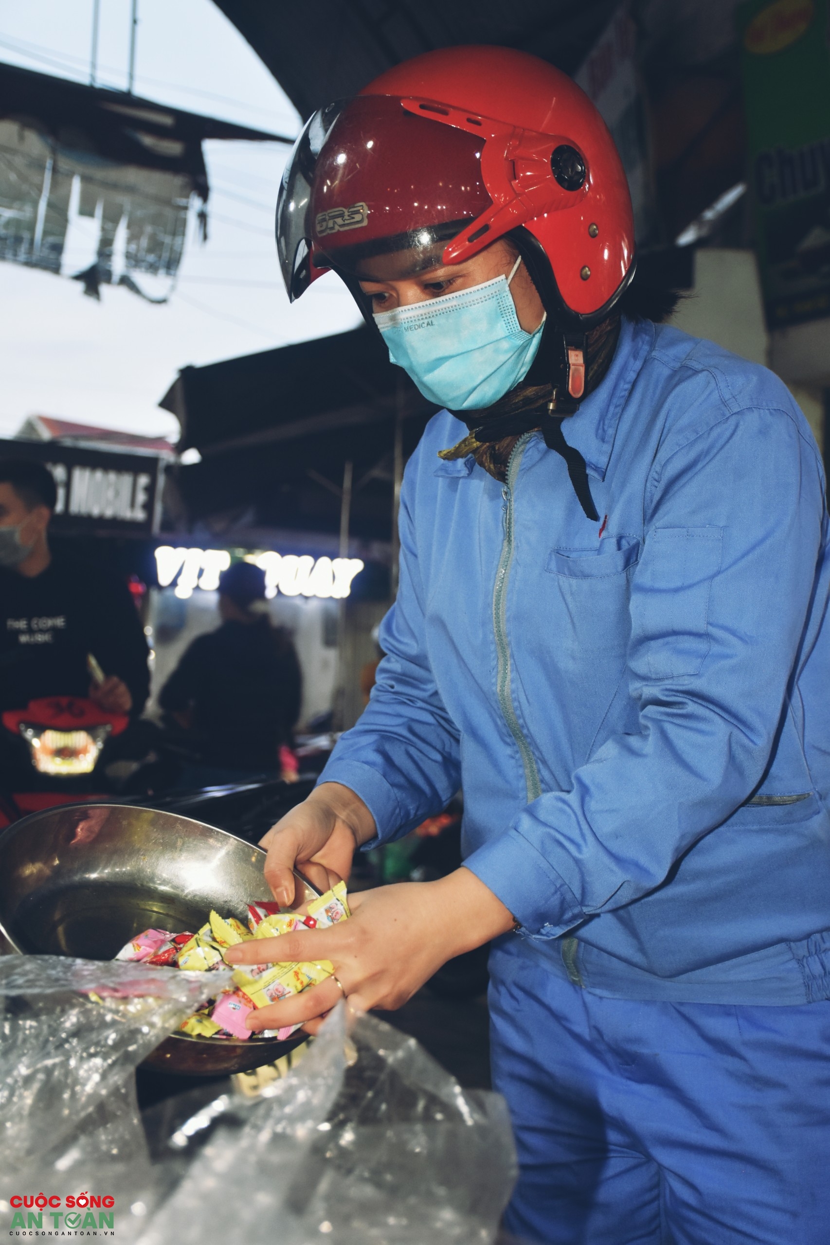 Công nhân lao động Thủ đô sắm Tết Công nhân lao động Thủ đô sắm Tết