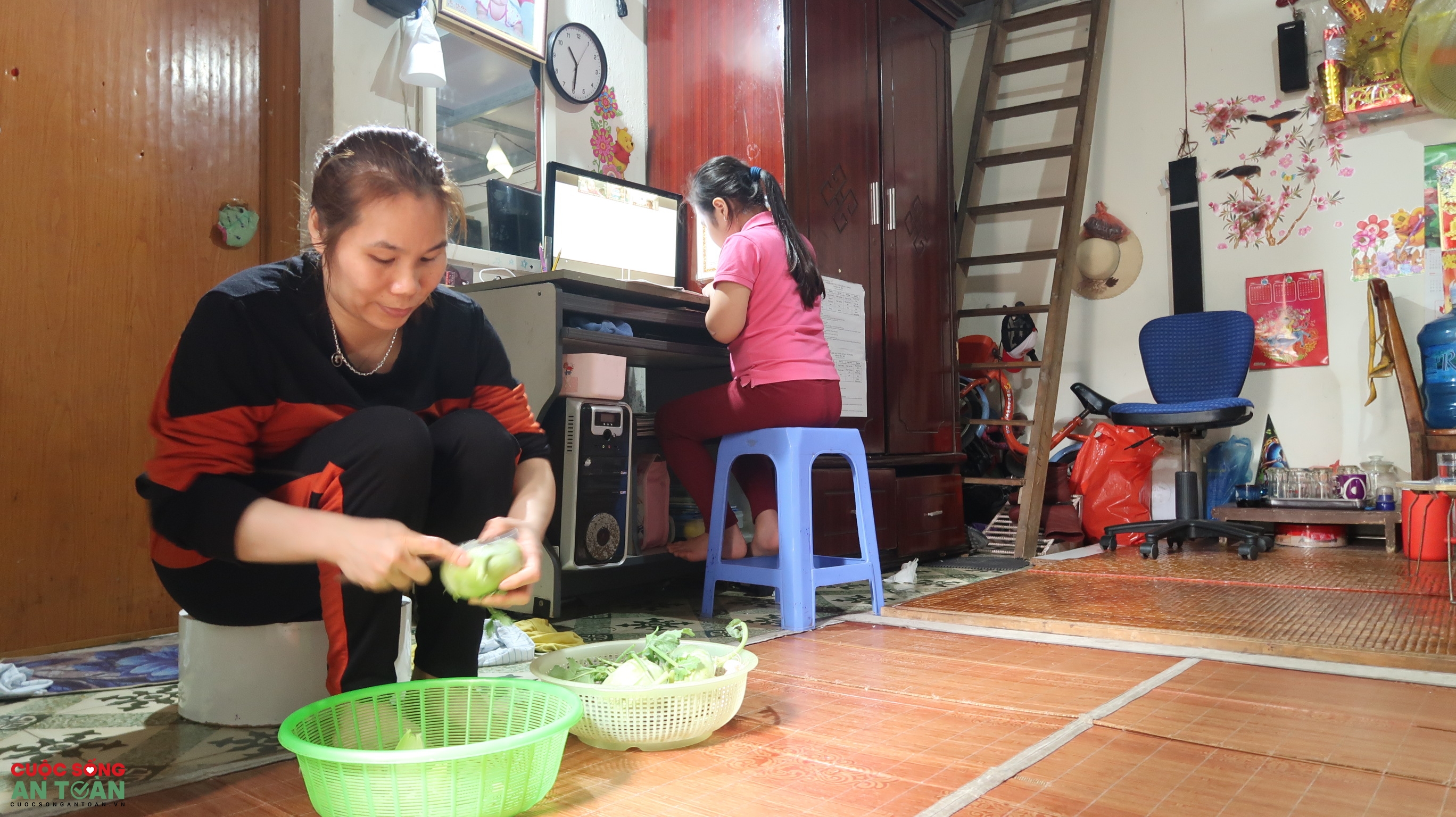 Trải lòng của nữ công nhân 5 năm không về quê ăn Tết