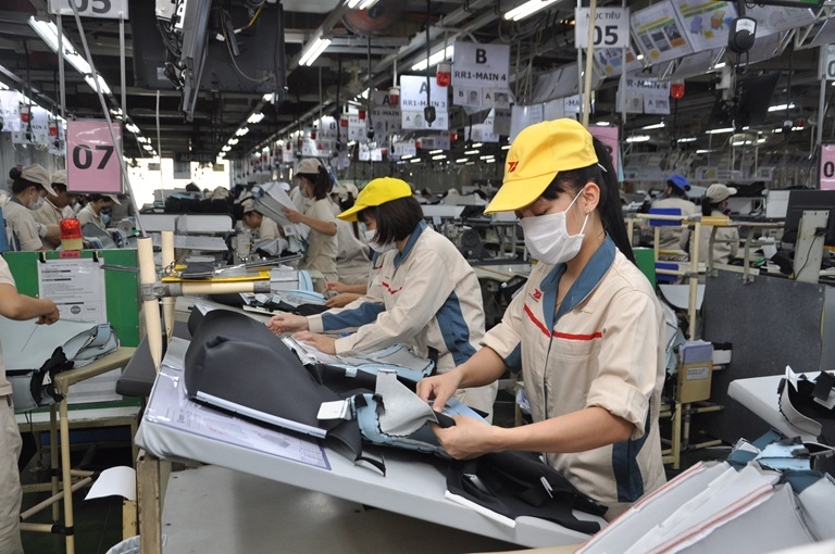 Loay hoay giải bài toán thiếu hụt lao động do F0 tăng cao