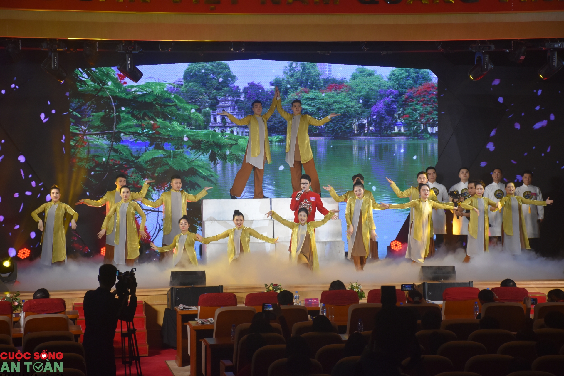 Sôi nổi Cuộc thi Nét đẹp văn hóa ngành Ngân hàng Sôi nổi Cuộc thi Nét đẹp văn hóa ngành Ngân hàng