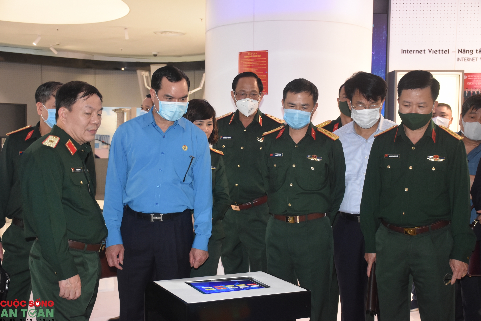 Lan tỏa tinh thần bất diệt của Ngày Quốc tế Lao động 1/5 Lan tỏa tinh thần bất diệt của Ngày Quốc tế Lao động 1/5