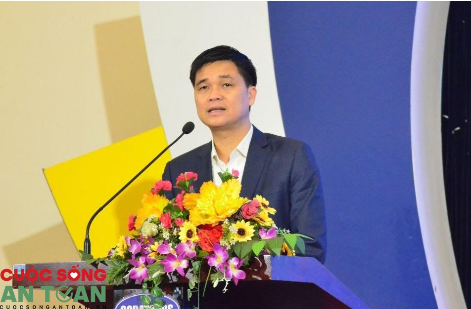 "Công đoàn phải lấy thương lượng, đối thoại làm đầu" "Công đoàn phải lấy thương lượng, đối thoại làm đầu"