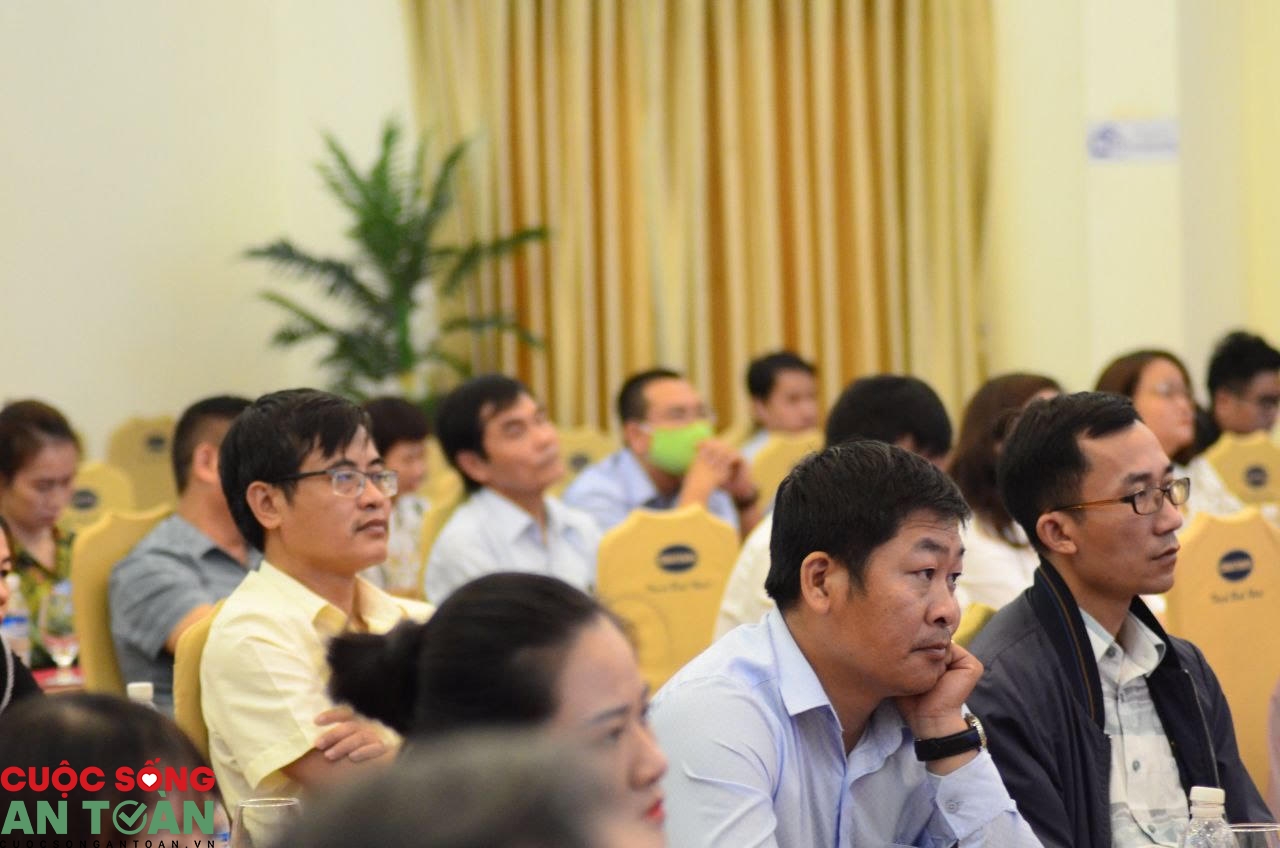 "Công đoàn phải lấy thương lượng, đối thoại làm đầu" "Công đoàn phải lấy thương lượng, đối thoại làm đầu"