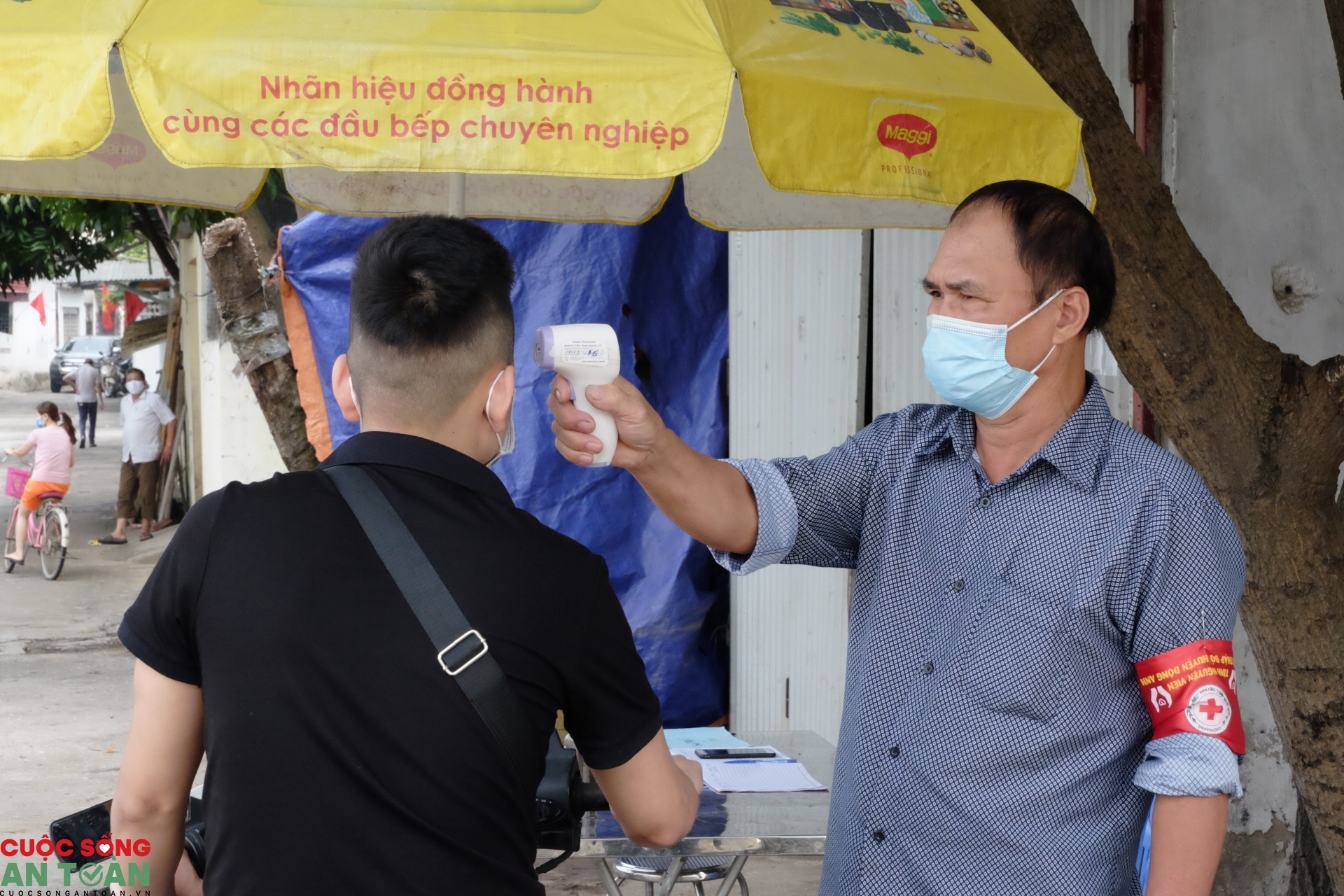 Hà Nội: Công nhân xã Kim Chung, Đông Anh ở tại nhà trong 3 ngày để xét nghiệm, truy vết