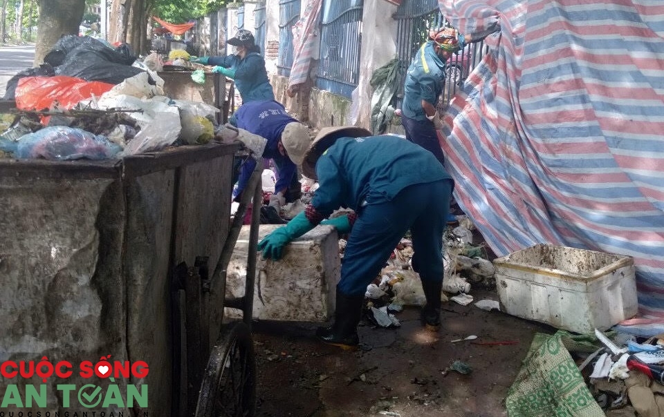 Thêm 46 công nhân vệ sinh môi trường tố bị công ty nợ lương Thêm 46 công nhân vệ sinh môi trường tố bị công ty nợ lương